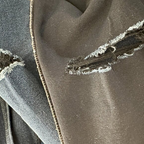 OLD NAVY ROCKSTAR SUPER SKINNY HIGH RISE SIZE 12 - Picture 13 of 14